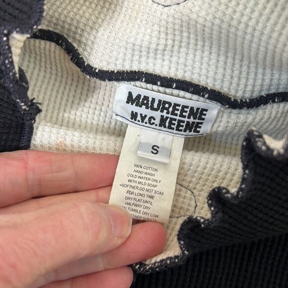 Vintage Women’s Maureene Keene NYC waffle knit cut out long sleeve top size sm - Picture 2 of 7